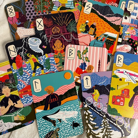 Runes for Modern Life Oracle Cards - Picture 3 of 6